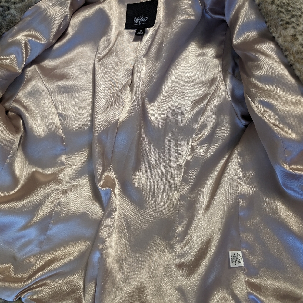 Winter Goddess Coat sz M - Picture 6 of 8